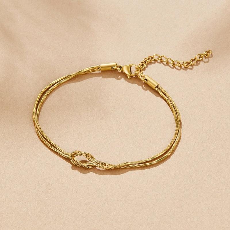 Knotted Gold Chain Bracelet