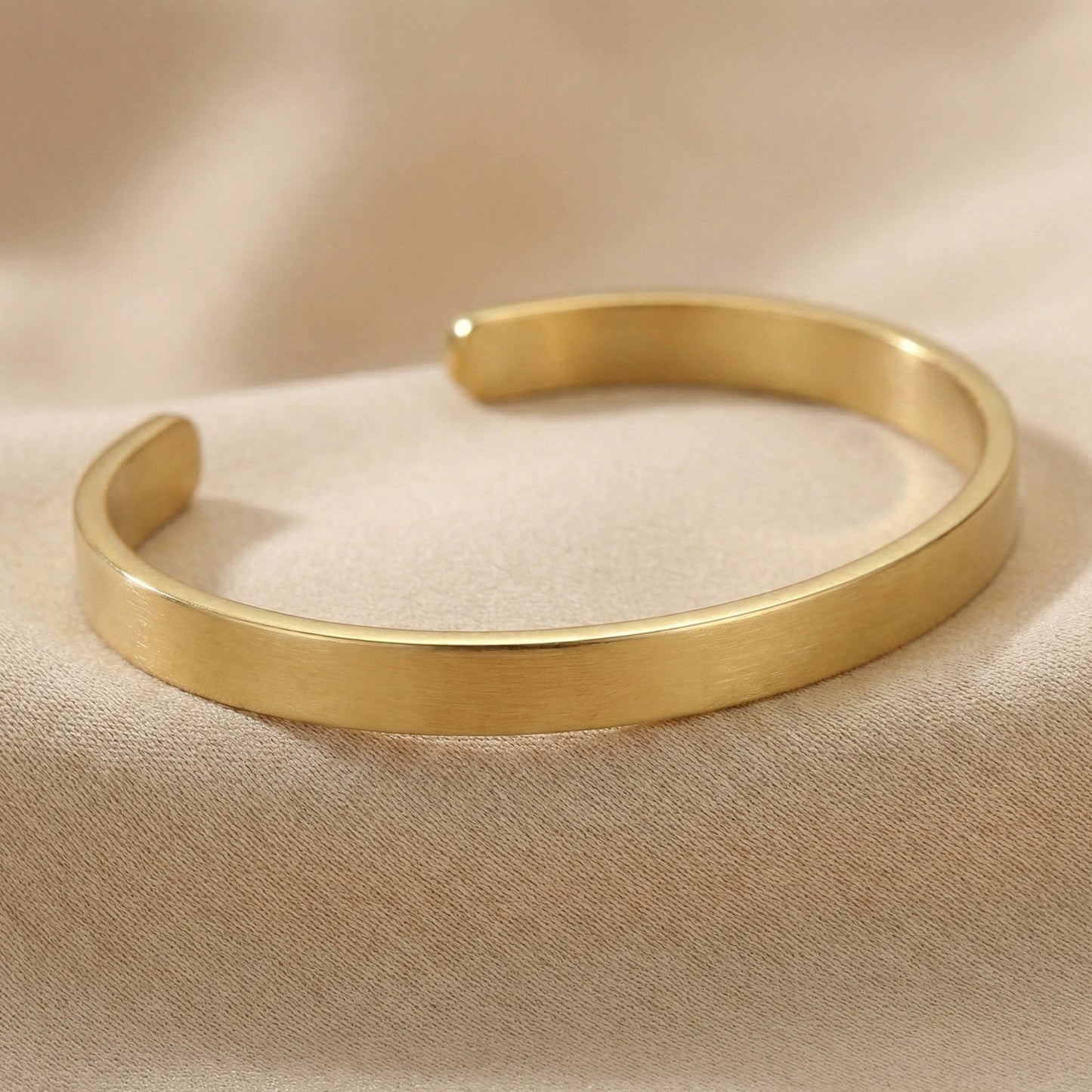 Gold Alexa Bangle