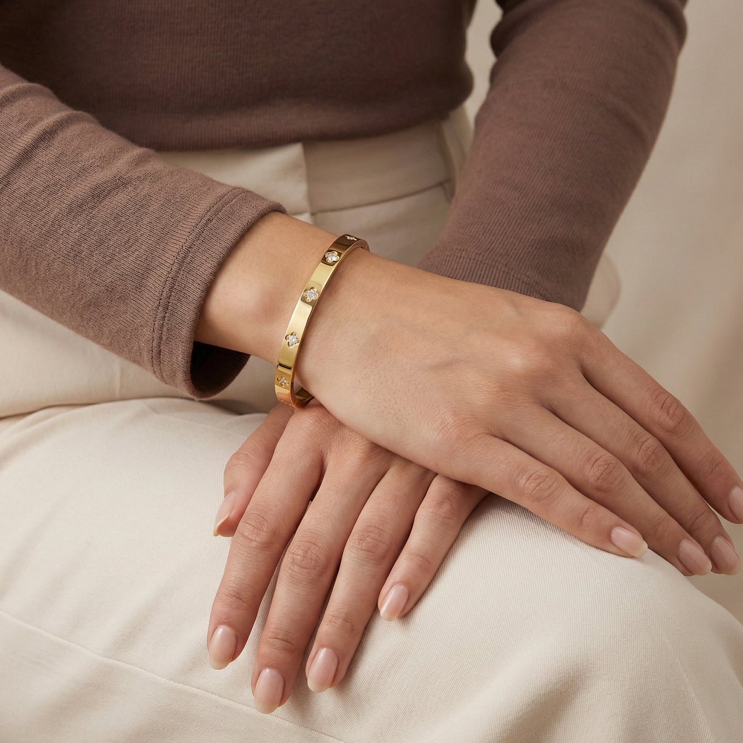 Gold Clover Bangle