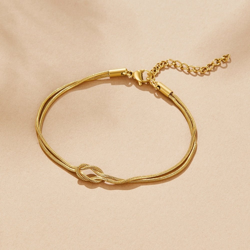 Knotted Gold Chain Bracelet