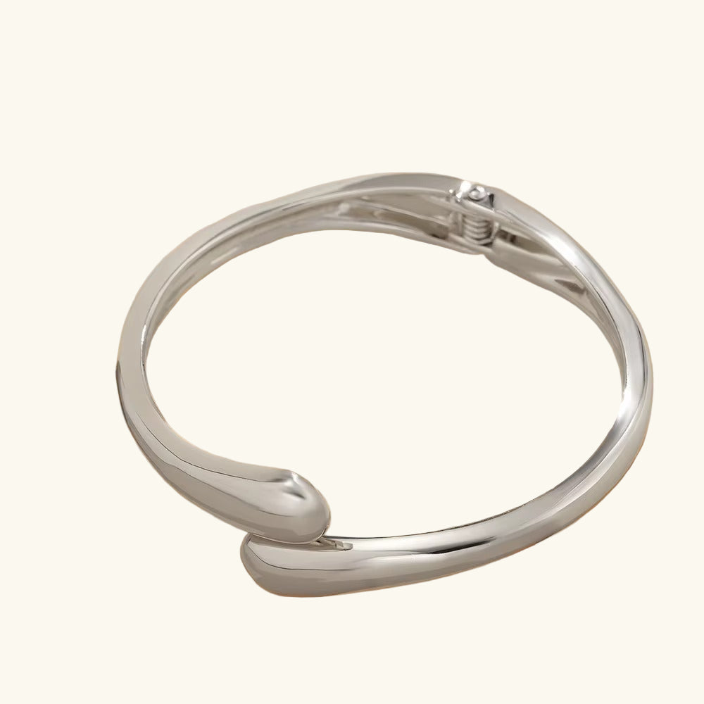 Qamar Haya Wave Bracelet