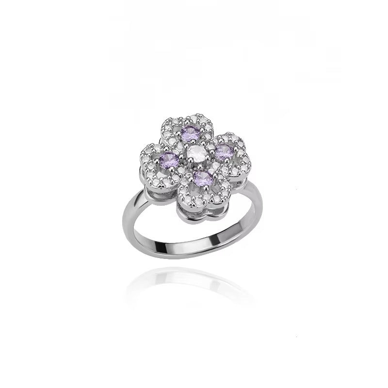 Qamar Aisha Clover Ring